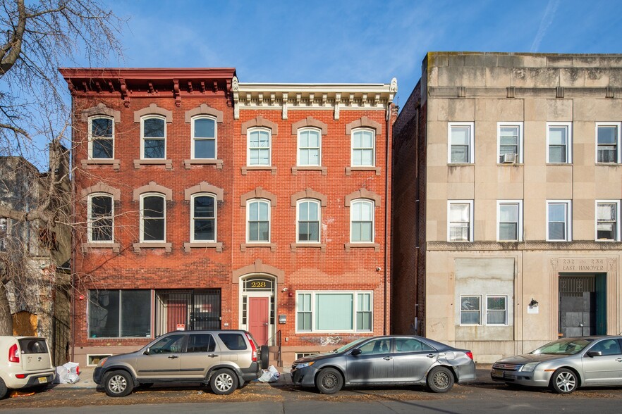 228 E Hanover St, Trenton, NJ for sale - Building Photo - Image 2 of 17