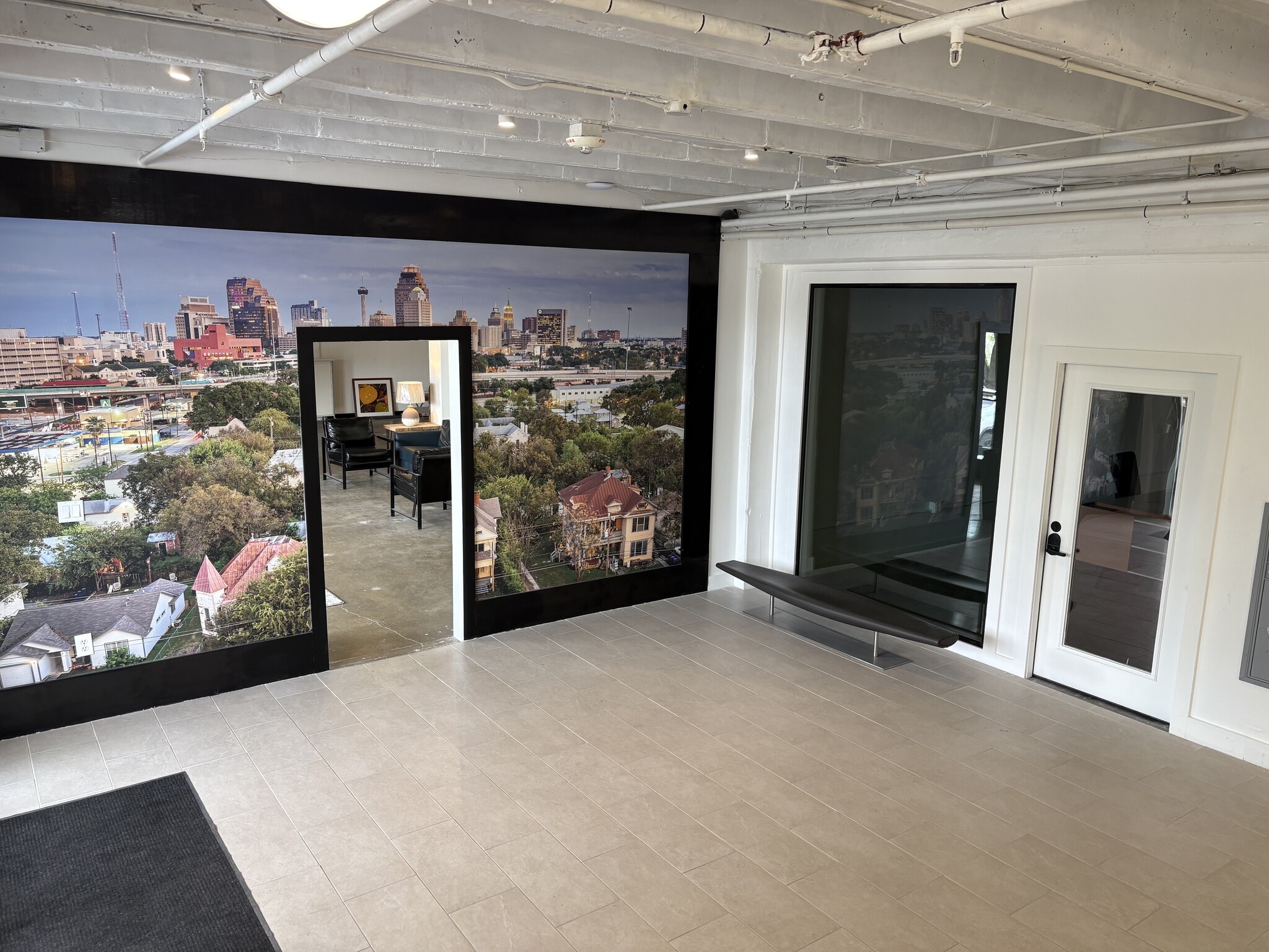 2013 Broadway St, San Antonio, TX à louer Photo du bâtiment- Image 1 de 5