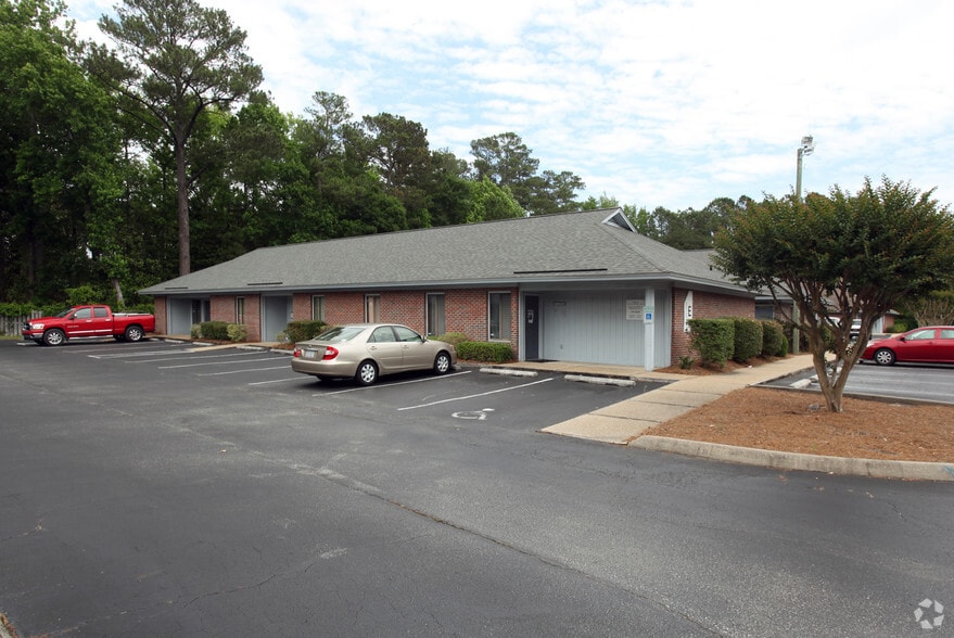 108 N Kerr Ave, Wilmington, NC for sale - Primary Photo - Image 1 of 3