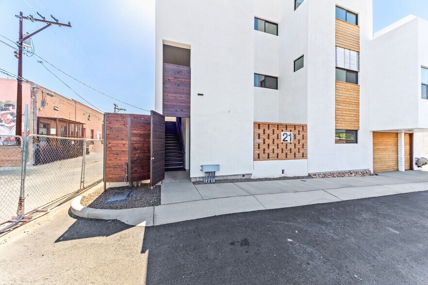 21 Lalo Way, Tucson, AZ à vendre - Photo du bâtiment - Image 2 de 39