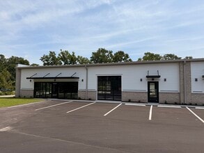 1657 Ashley Hall Rd, Charleston, SC for lease Building Photo- Image 1 of 11