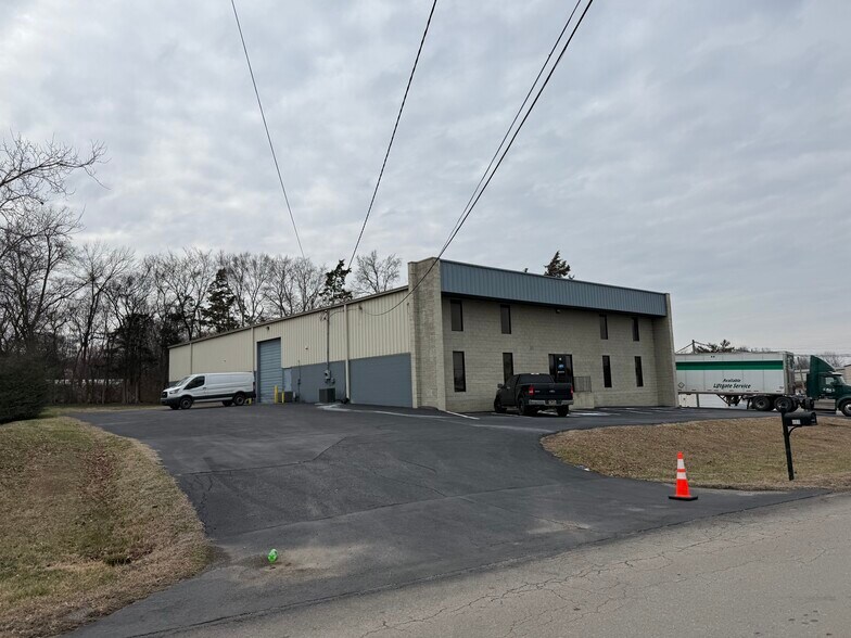 111 Wheeler St, La Vergne, TN à louer - Photo du bâtiment - Image 2 de 9