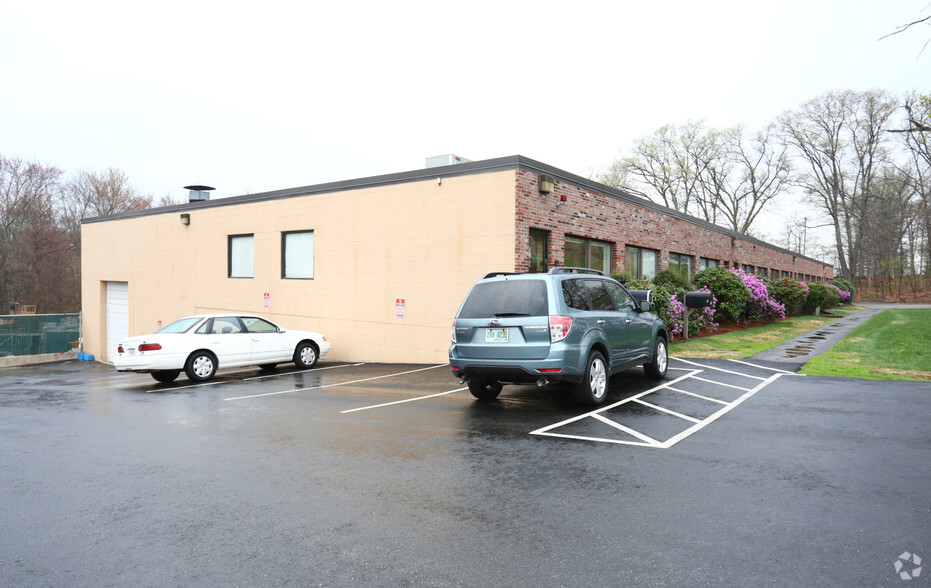 204-214 Cedar Hill St, Marlborough, MA à louer - Photo principale - Image 1 de 7