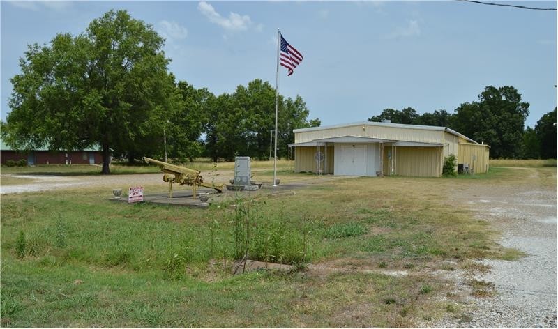 501 Veterans Dr, Idabel, OK à vendre - Photo principale - Image 1 de 1