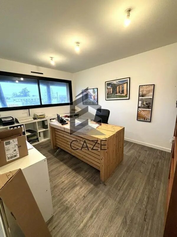 Office in Tresses for sale Building Photo- Image 1 of 7