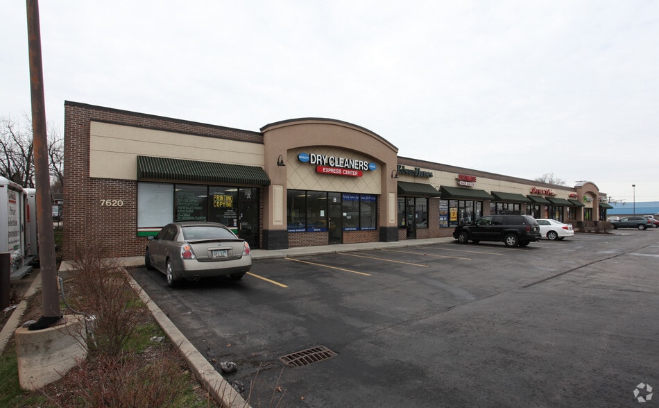 7620 Metcalf Ave, Overland Park, KS for lease - Building Photo - Image 3 of 3