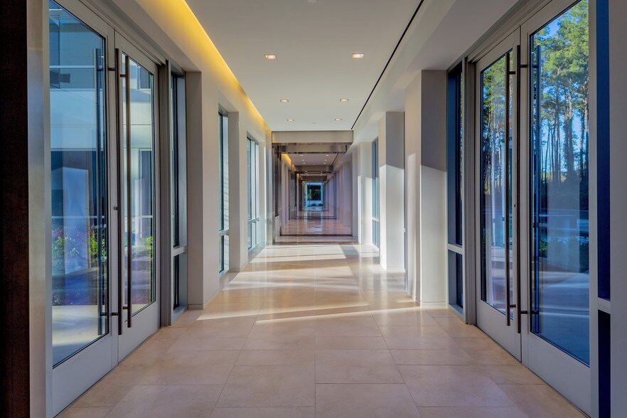 1575 Sawdust Rd, The Woodlands, TX à louer - Hall d’entrée - Image 2 de 9