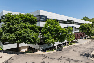 More details for 40900 Woodward Ave, Bloomfield Hills, MI - Office for Lease