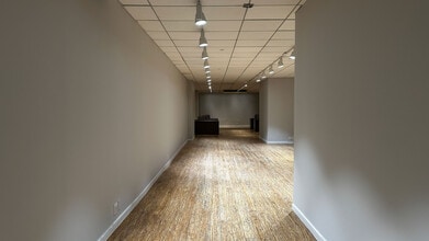 13 W 38th St, New York, NY à louer Photo intérieure- Image 2 de 16