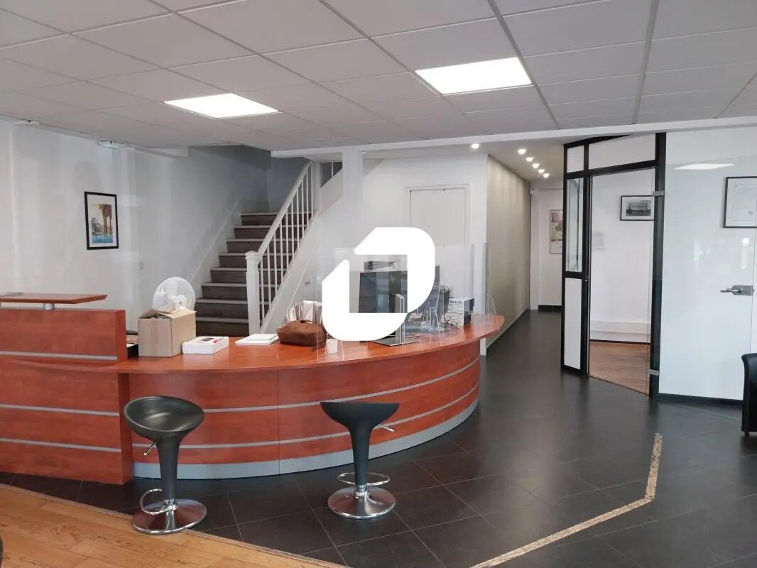 Commerce de détail dans Nantes à louer Hall d’entrée- Image 1 de 11