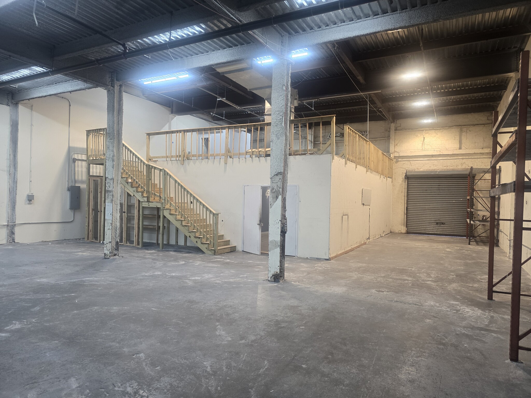 15 Ackerman Ave, Clifton, NJ for lease Interior Photo- Image 1 of 5