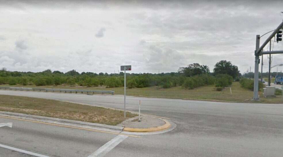 2868-2870 Joel Blvd, Alva, FL à vendre - Photo du bâtiment - Image 2 de 3