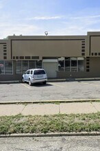 640-660 Auburn Ave, Pontiac, MI for lease Interior Photo- Image 2 of 6