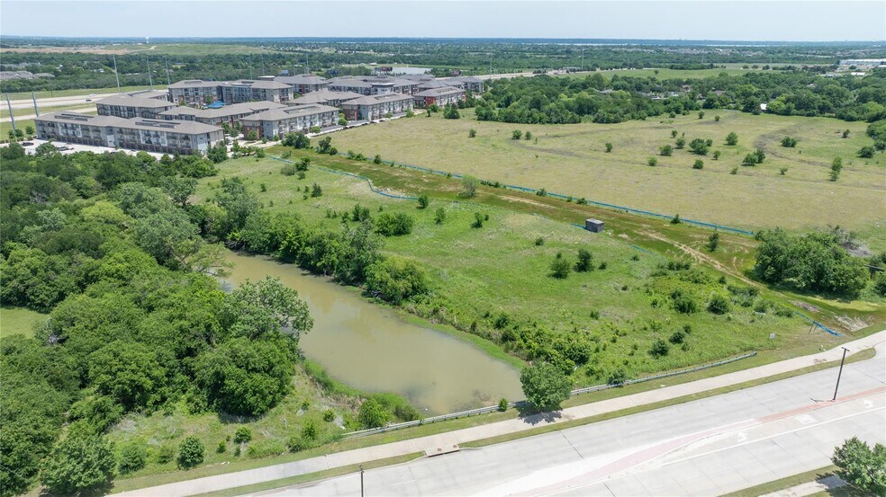 9850 Merritt Rd, Rowlett, TX à vendre - Photo du bâtiment - Image 2 de 21