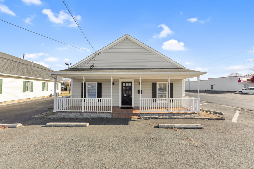 2119 Lafayette Blvd, Fredericksburg, VA à vendre - Photo du bâtiment - Image 1 de 1