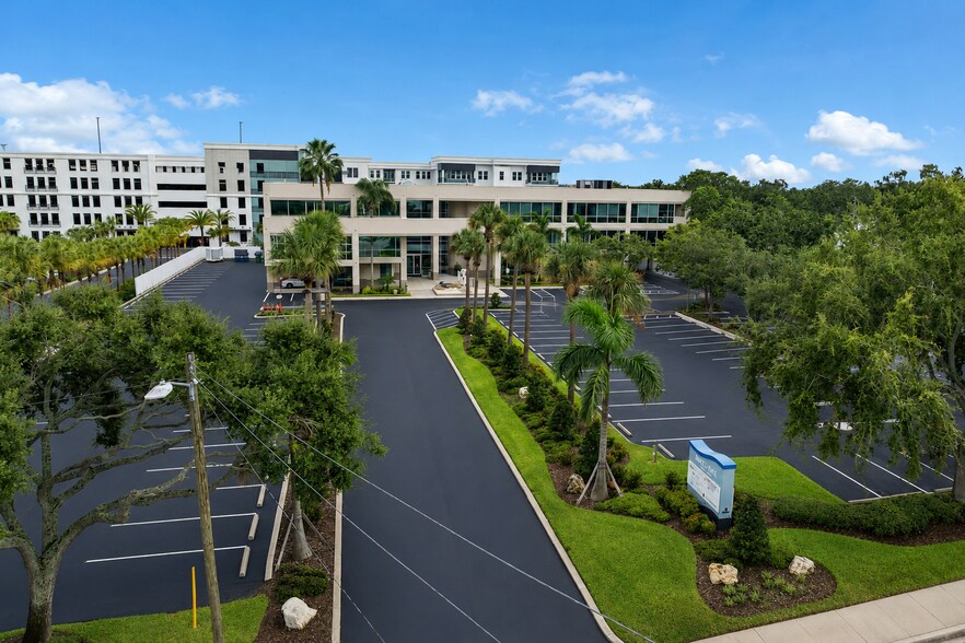 2963 Gulf To Bay Blvd, Clearwater, FL à louer - Photo du bâtiment - Image 3 de 13
