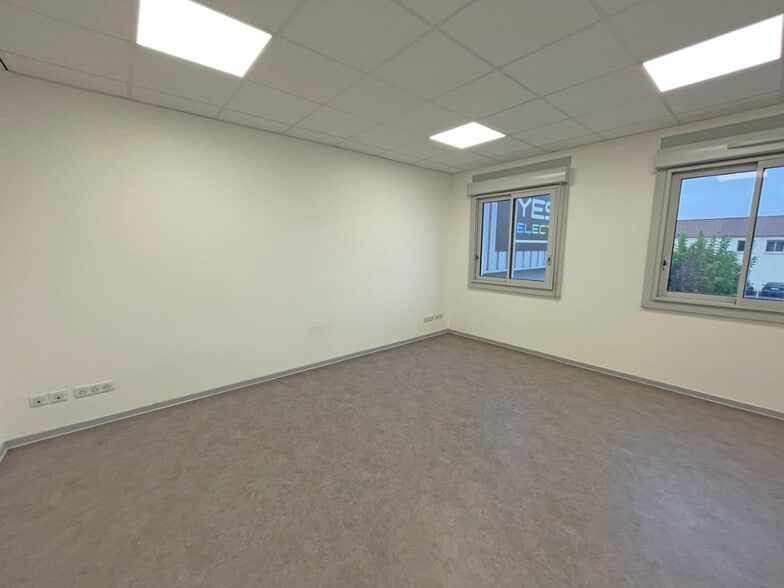 30 Rue Théron De Montauge, Toulouse for lease - Building Photo - Image 2 of 6