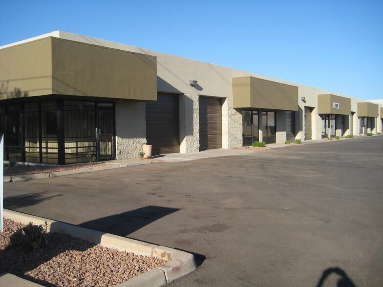 21628 N Central Ave, Phoenix, AZ à louer - Photo du bâtiment - Image 2 de 7