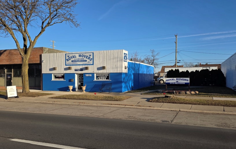 1806 Eureka Ave, Wyandotte, MI for sale - Primary Photo - Image 1 of 6