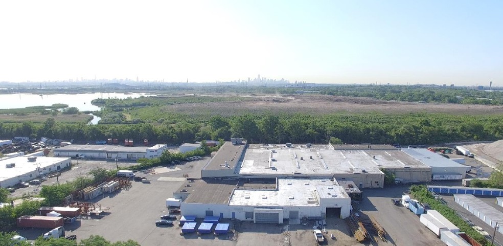 76-104 3rd Ave, Kearny, NJ for lease - Building Photo - Image 2 of 4