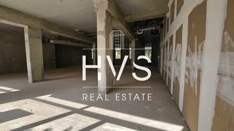 Commerce de détail dans Aix-en-Provence à louer Photo intérieure- Image 1 de 4