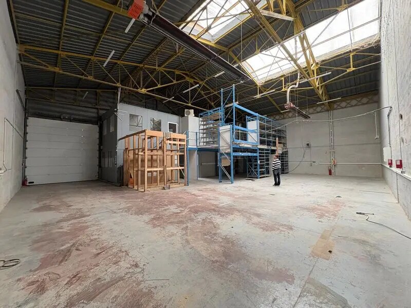 200 Rue Léon Blum, Villeurbanne for lease Building Photo- Image 1 of 10