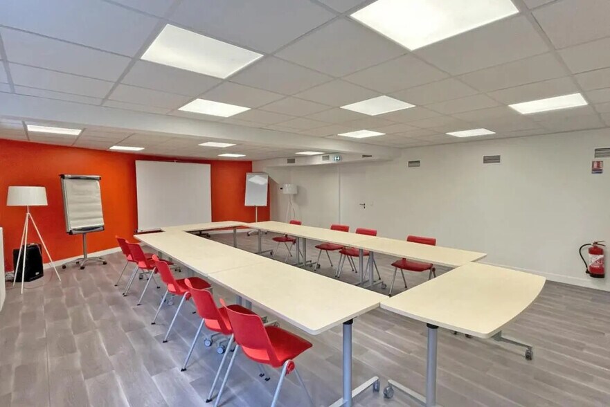 31 Avenue Marceau, Courbevoie à vendre - Photo intérieure - Image 2 de 7