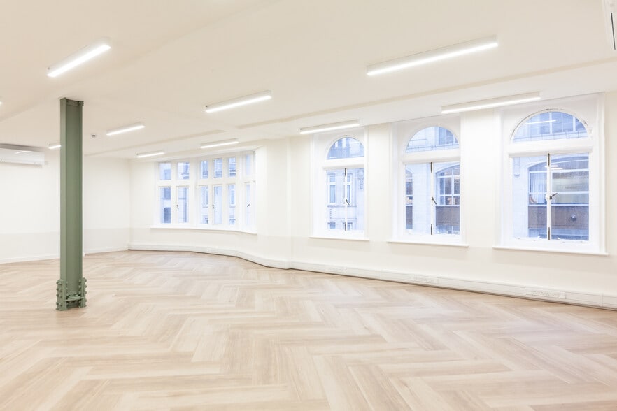 36-38 Mortimer St, London for lease - Building Photo - Image 2 of 27