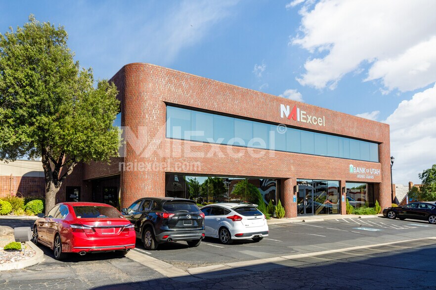 243 E St George Blvd, Saint George, UT à louer - Photo du bâtiment - Image 2 de 8