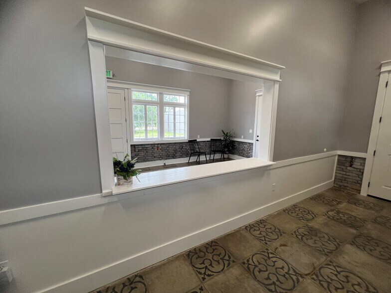 11 E Texas Ave, Baytown, TX à vendre - Photo du bâtiment - Image 3 de 22