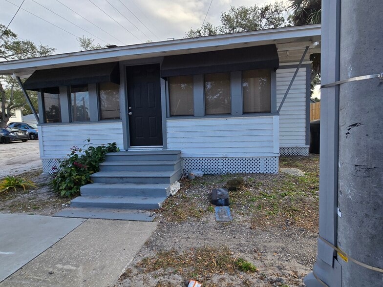 1013 Drew St, Clearwater, FL à louer - Photo du bâtiment - Image 3 de 10
