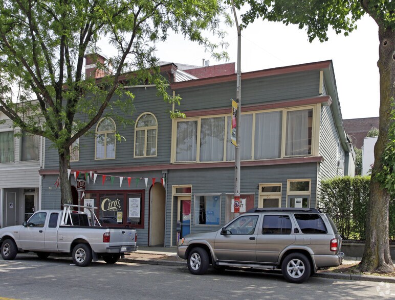 907-911 South St, Peekskill, NY à vendre - Photo du bâtiment - Image 2 de 5