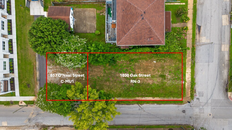 1030 Oak St, Chattanooga, TN à vendre - Photo du bâtiment - Image 2 de 13