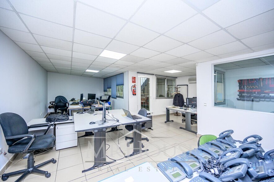 Specialty in Alcobendas, Madrid for sale - Interior Photo - Image 3 of 47