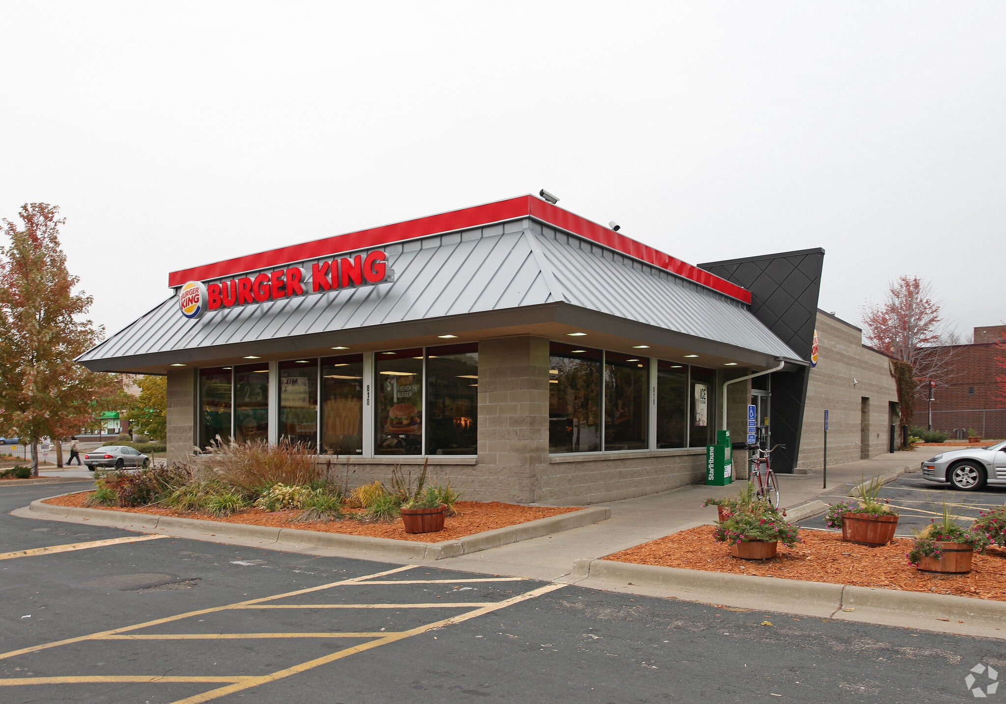 818 W Broadway Ave, Minneapolis, MN for lease Primary Photo- Image 1 of 3