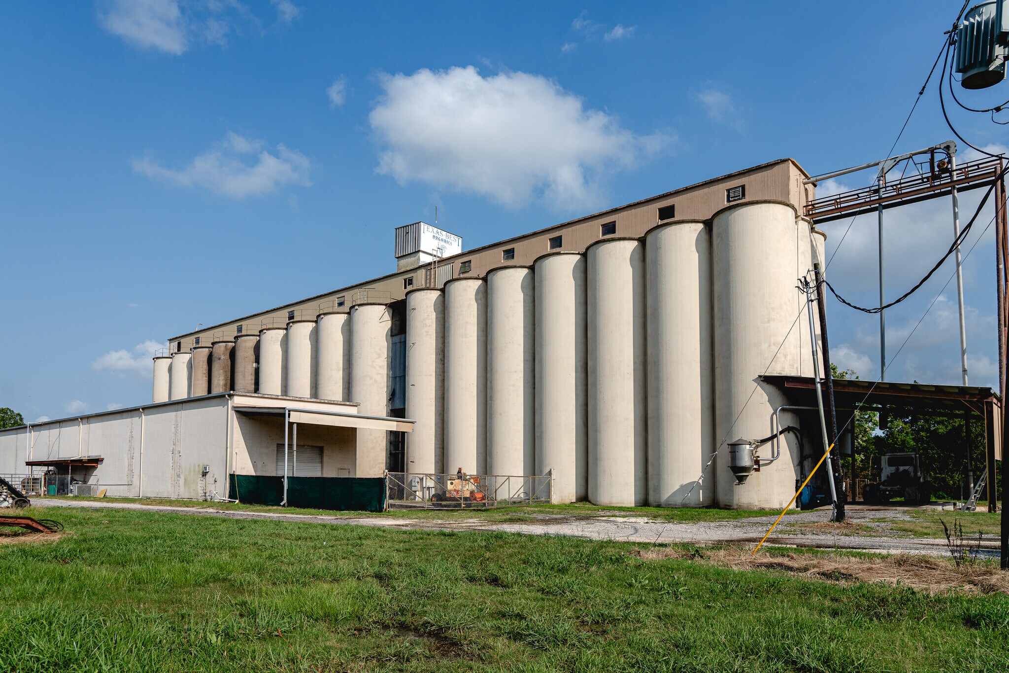 2243 North St, Nome, TX à vendre Photo principale- Image 1 de 28