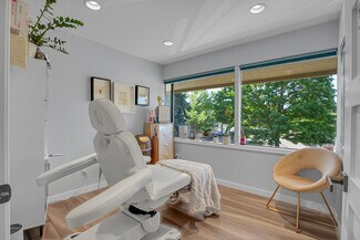 Plus de détails pour 11030 SW Capitol Hwy, Portland, OR - Bureau à louer