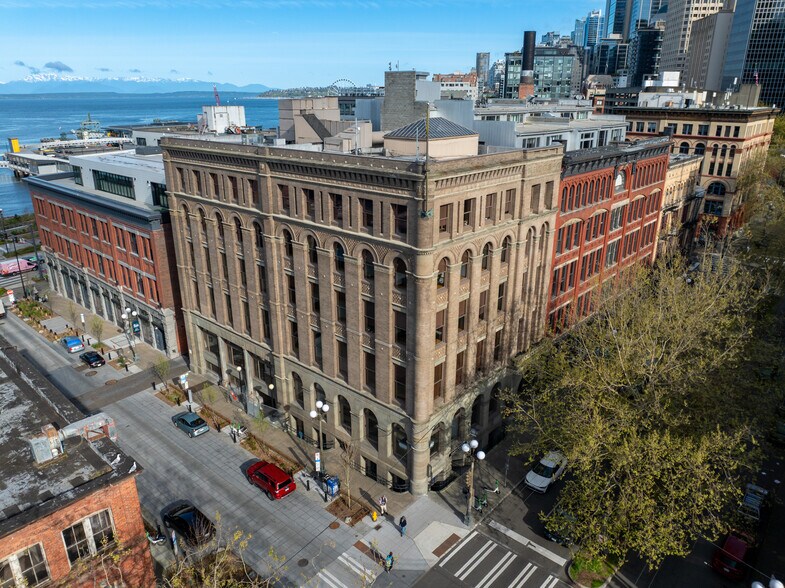 119 1st Ave S, Seattle, WA à louer - Photo du bâtiment - Image 2 de 19