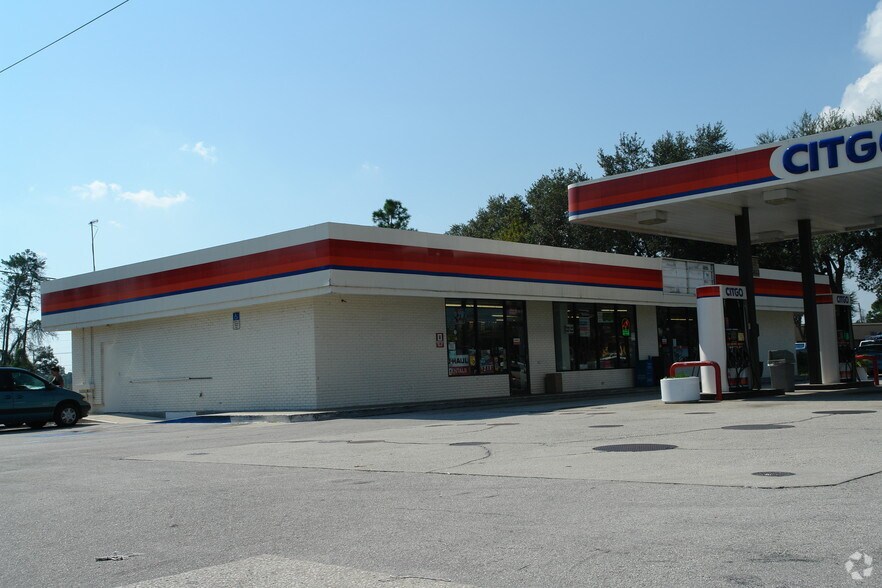 785 Deltona Blvd, Deltona, FL à vendre - Photo du bâtiment - Image 2 de 2