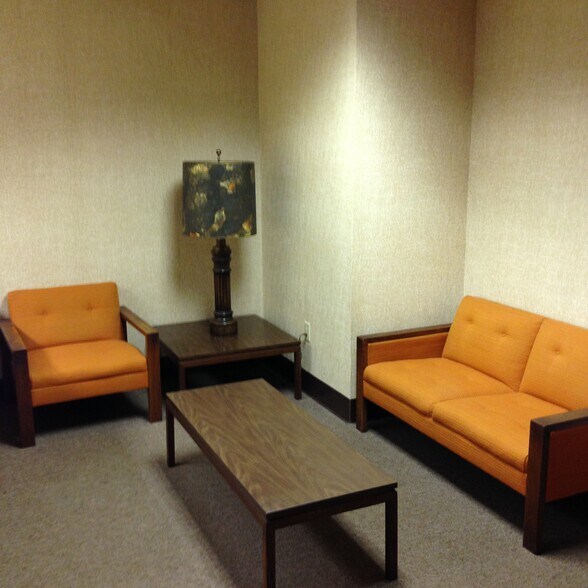 235 Terrace Ave, Huntington, WV à vendre - Photo du bâtiment - Image 3 de 9