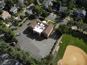 230 Sherman Ave, Glen Ridge, NJ à louer Photo du b timent- Image 2 de 27