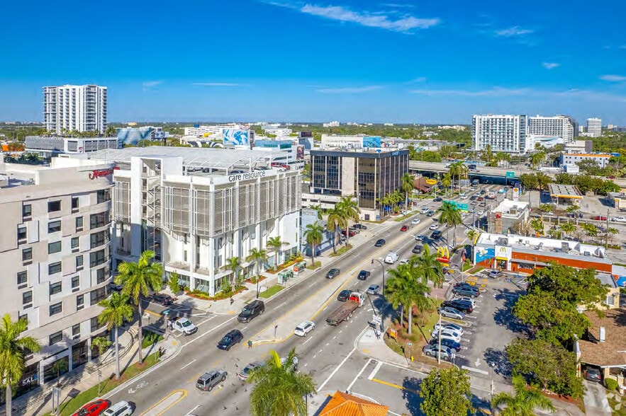 3530 Biscayne Blvd, Miami, FL for sale - Primary Photo - Image 1 of 8