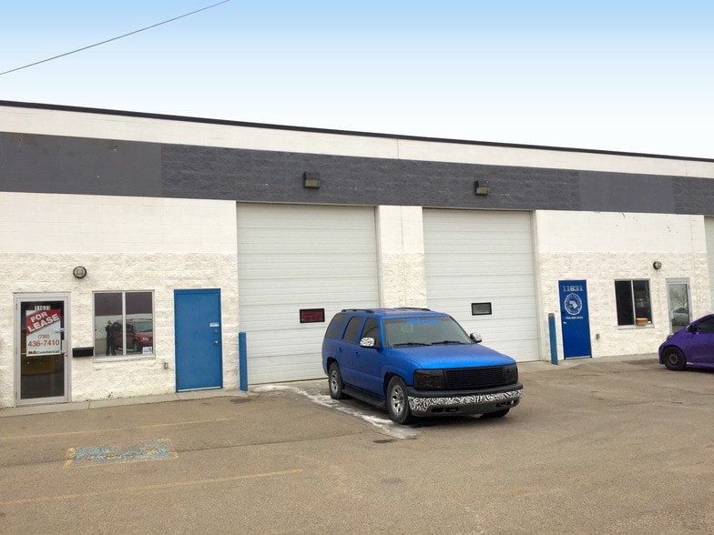11625-11633 145 St NW, Edmonton, AB for lease - Building Photo - Image 2 of 4