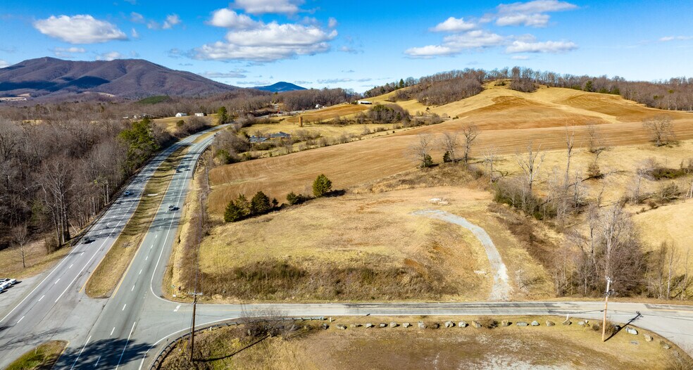 & Taylors Road 691, Boones Mill, VA for sale - Building Photo - Image 2 of 2