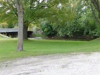 1814 Washington Ave, Cedarburg, WI à vendre - Photo du bâtiment - Image 3 de 5