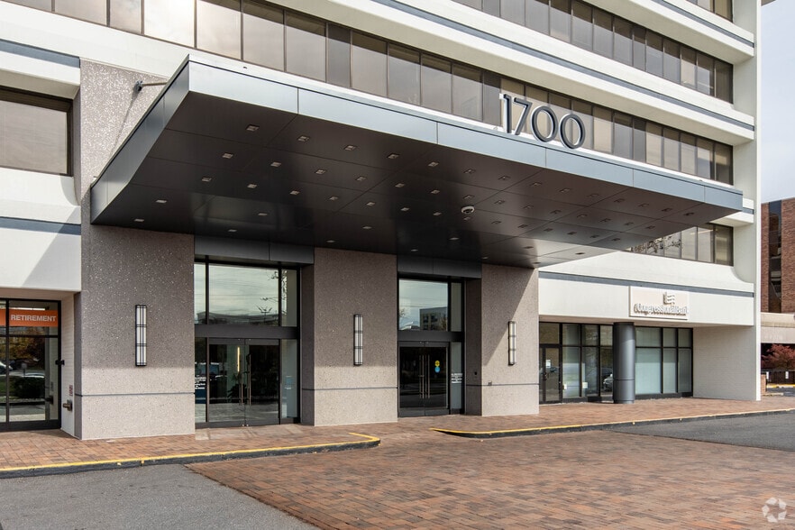 1700 Rockville Pike, Rockville, MD for lease - Building Photo - Image 3 of 4