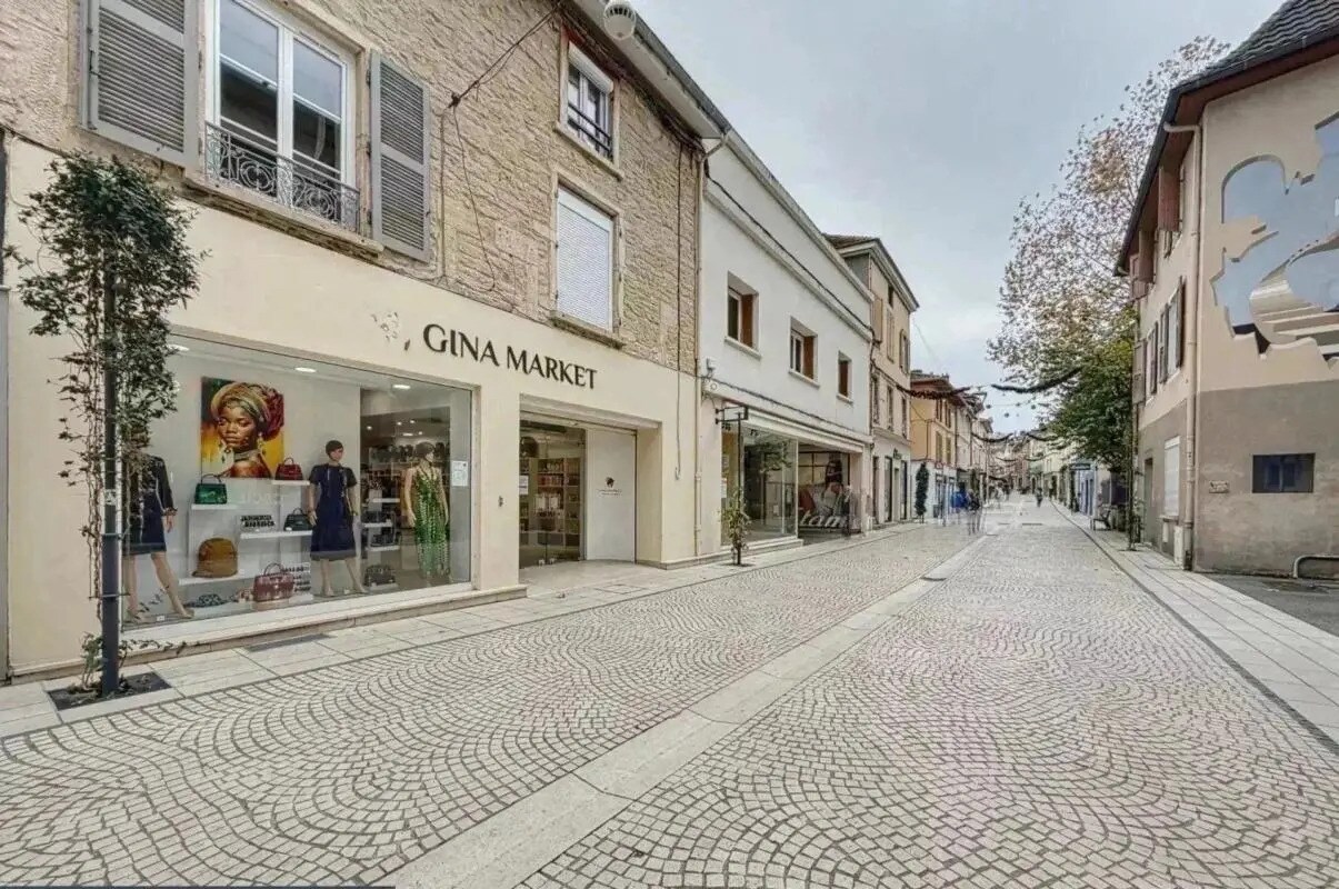 62 Rue De La Liberté, Bourgoin-Jallieu à louer Photo du bâtiment- Image 1 de 10