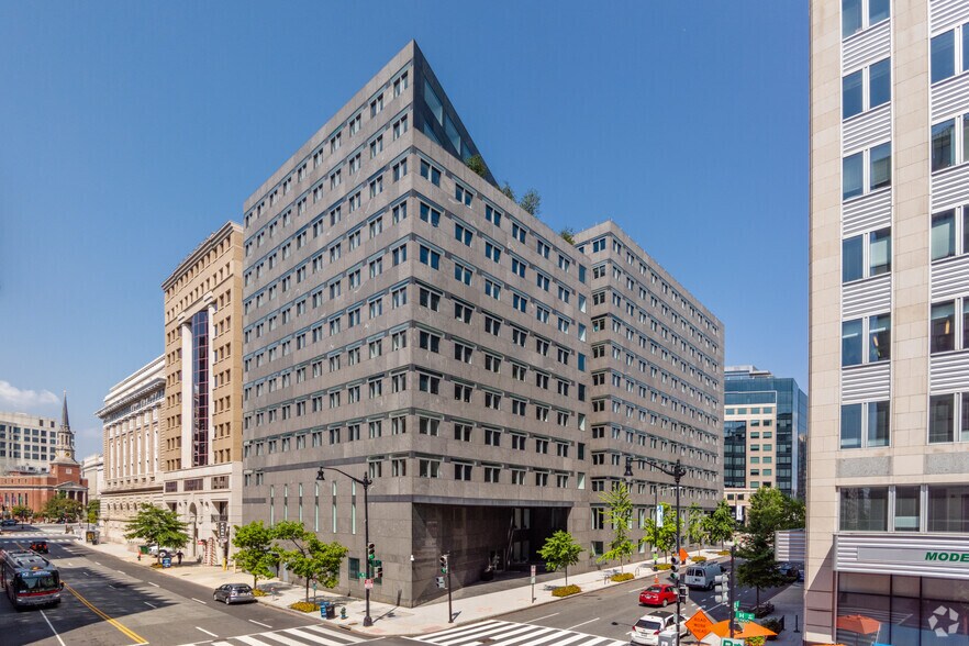 1200 New York Ave NW, Washington, DC à louer - Photo du bâtiment - Image 1 de 4