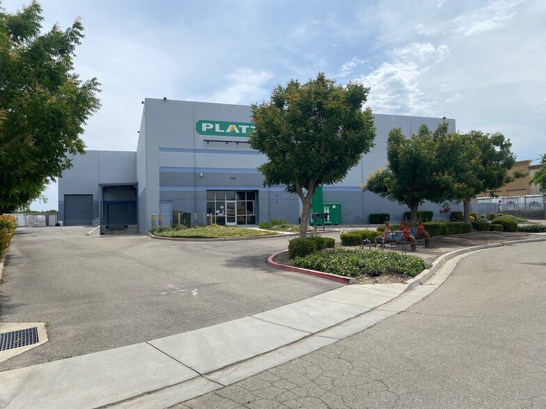 550 Commerce Ct, Manteca, CA for sale - Building Photo - Image 1 of 1