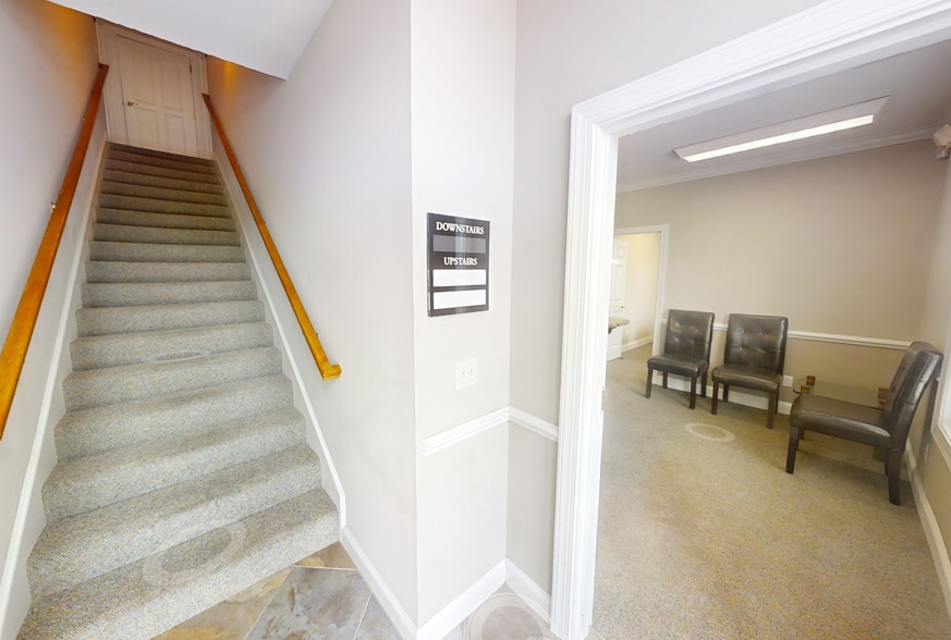 7031 Hodgson Memorial Dr, Savannah, GA for lease - Matterport 3D Scan - Image 2 of 11